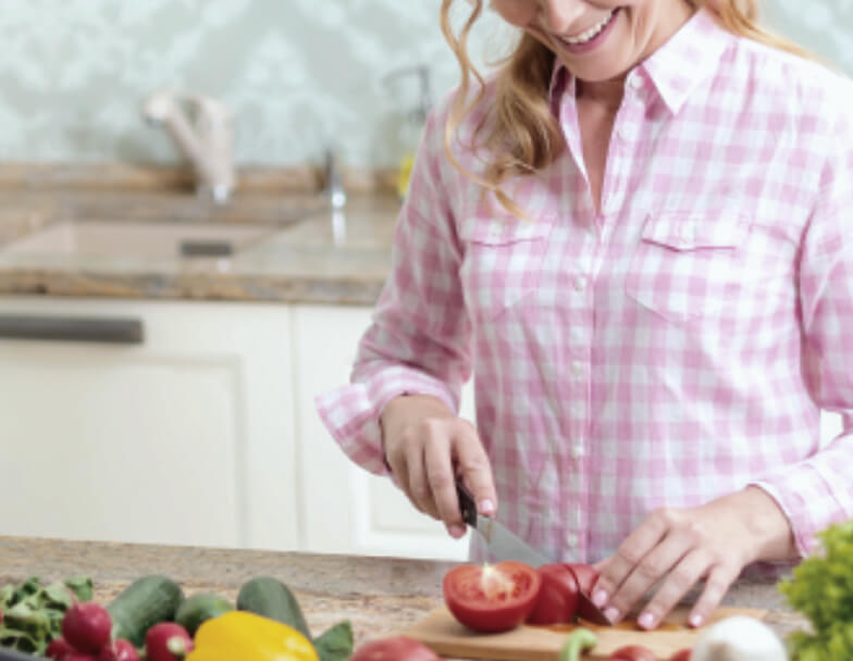 Почему может возникать тяжесть в животе после приема пищи